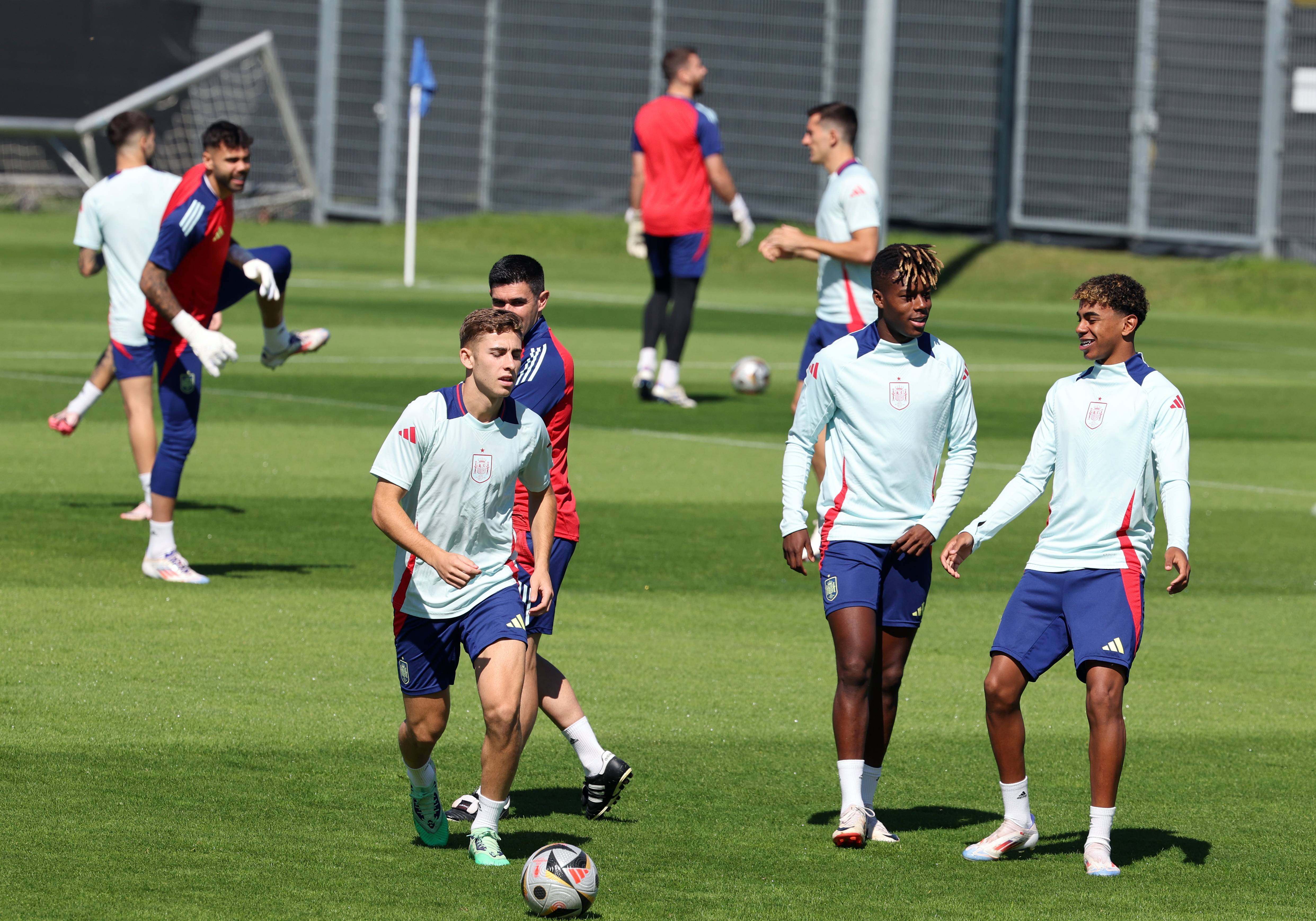 od体育教练-西班牙队球员发挥出色，获得比赛胜利(西班牙队球员发挥出色,获得比赛胜利的是谁)