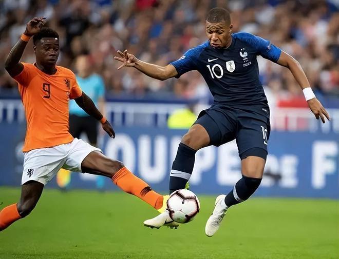 荷兰队欧预赛斩获历史性胜利,实力大踏步提升的简单介绍 荷兰队欧预赛斩获历史性胜利,实力大踏步提升的简单介绍