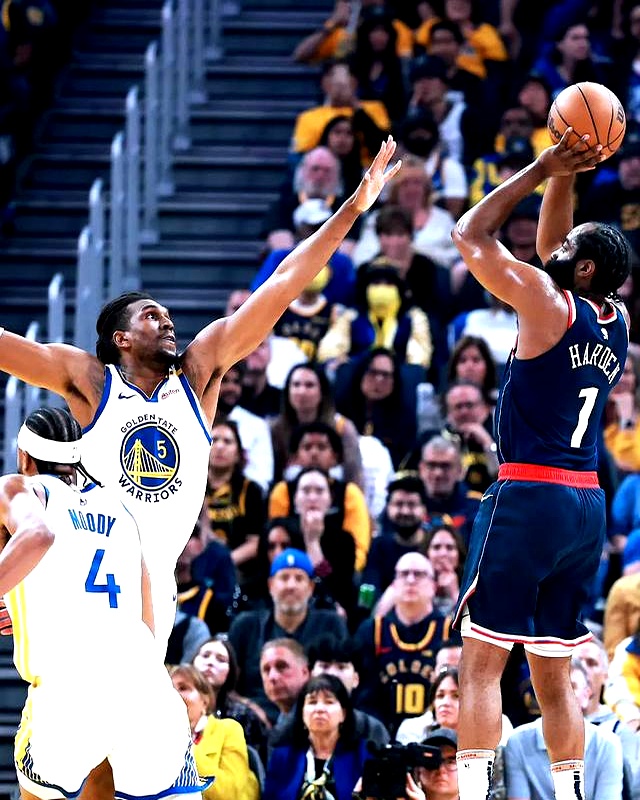 od体育地址-NBA新赛季焦点对决：快船队挑战勇士队，硝烟弥漫球场！