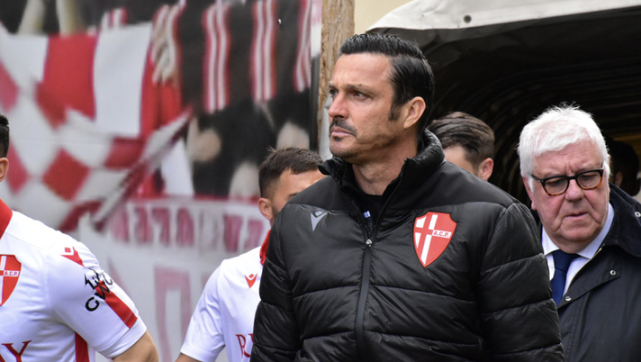 关于巴勒莫连续两战不胜，状态疲软的信息