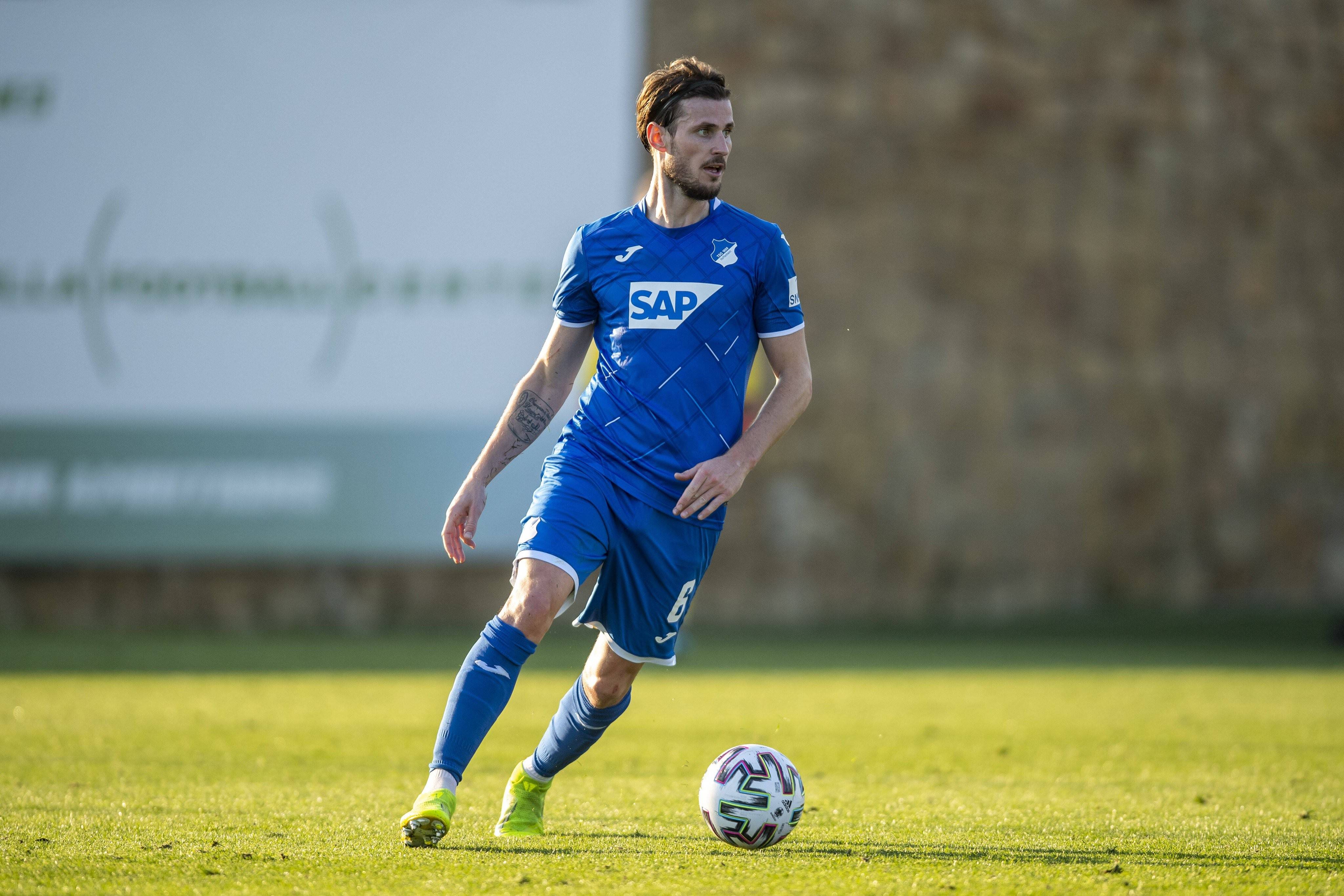 od体育网址-包含斯图加特迎战科隆，追求主场胜利的词条