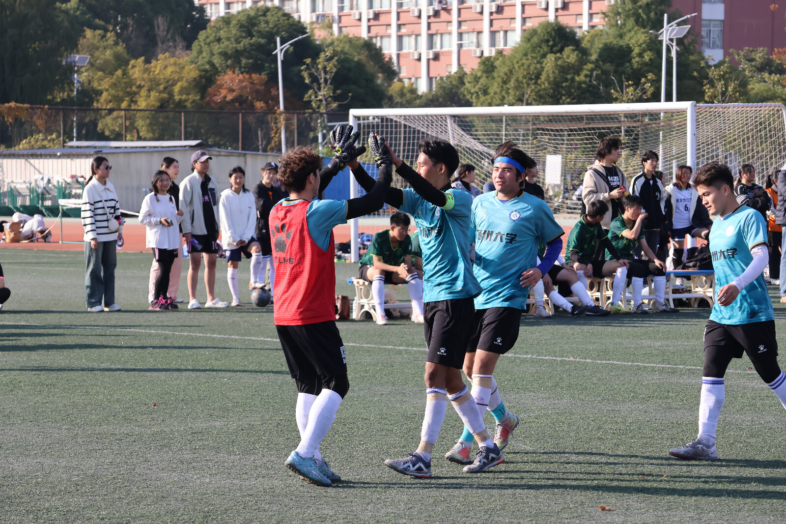 od体育登录入口-足球赛场上展现精湛技艺，赛况引人入胜的简单介绍