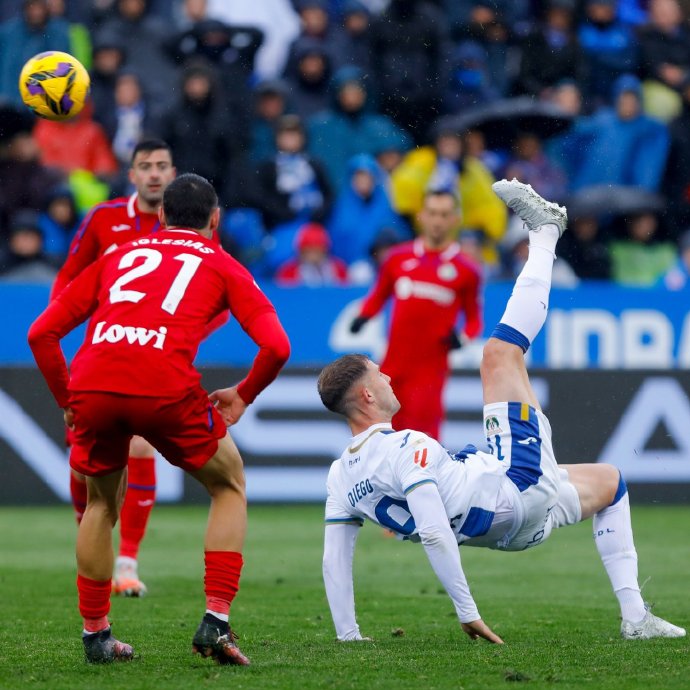 莱加内斯客场逆转,补时绝杀对手的简单介绍 莱加内斯客场逆转,补时绝杀对手的简单介绍